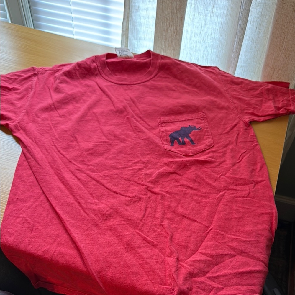Tuskwear collection Men's Red Graphic T-Shirt